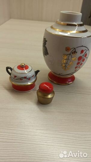 Чайница фарфор лфз Красная смородина