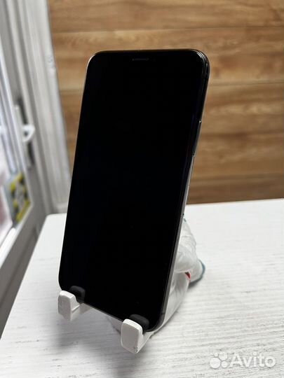 iPhone X, 256 ГБ