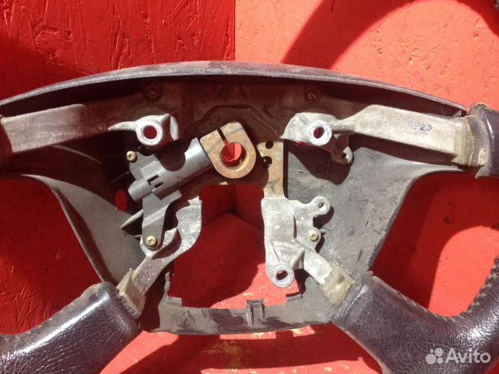 Руль Митсубиси Лансер 9