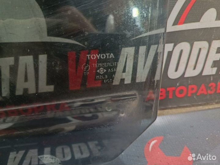 Стекло двери заднее левое Toyota Wish Xe10 минивэн