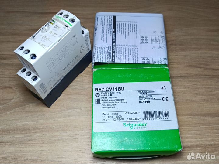 Реле времени Schneider Electric RE7CV11BU, 24 V