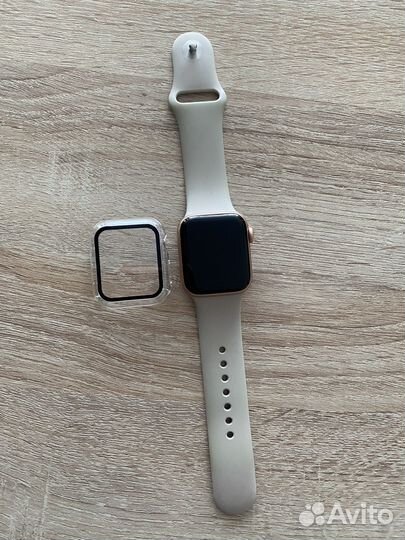 Чехол для Apple Watch SE