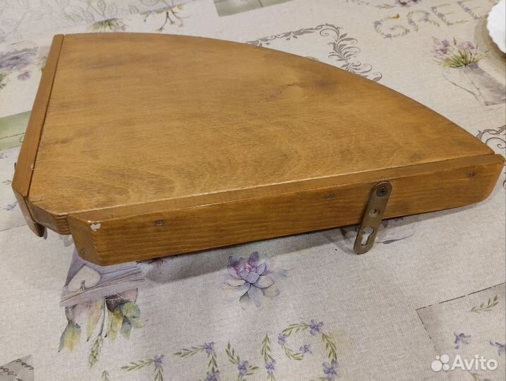 Полка настенная угловая