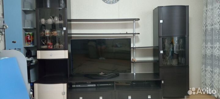 Продам стенку горка б/у. Длина 2,70