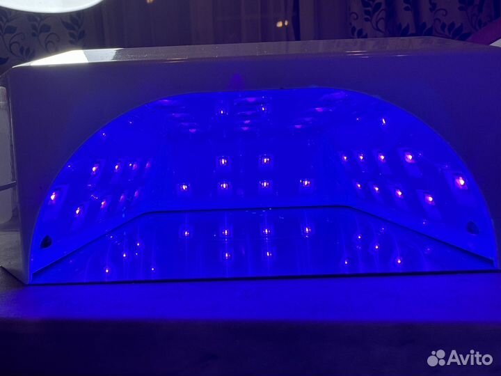 Лампа для ногтей