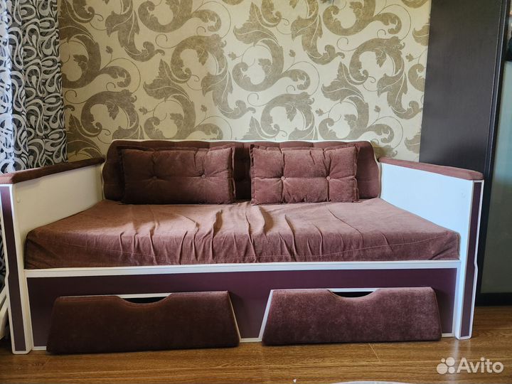 Детский диван