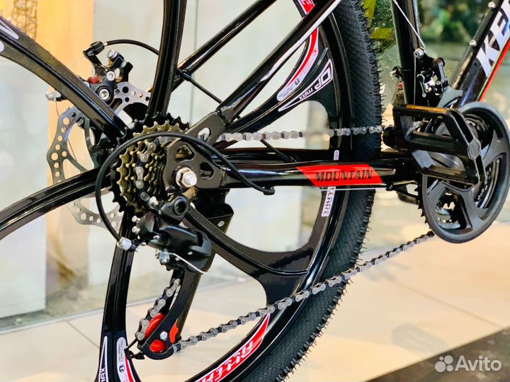 Новый спортивный велосипед