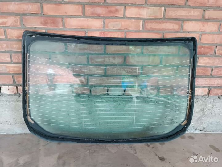 Задняя лобовое стекло ford fokus 3