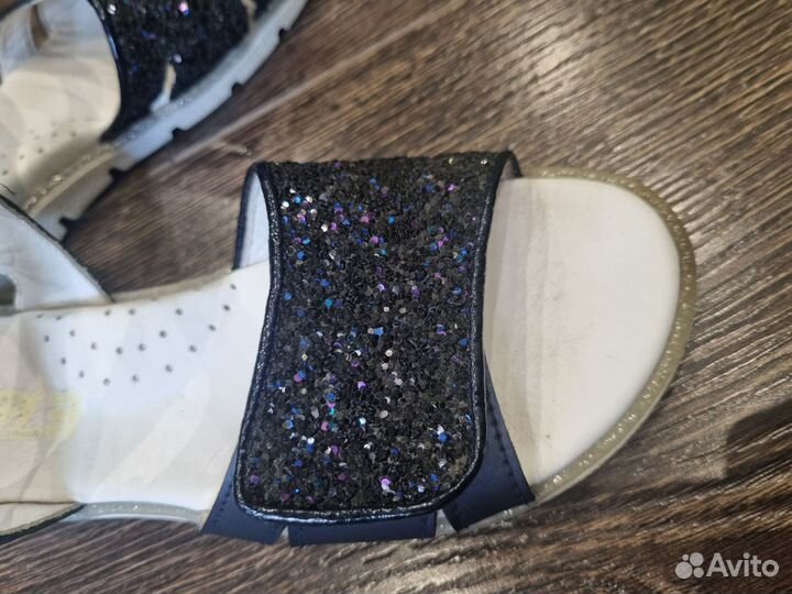 Сандалии для девочки Woopy размер 34