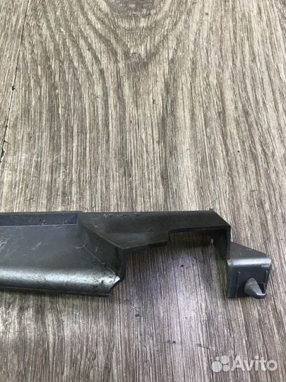 Накладка на крыло передняя правая Opel Astra H