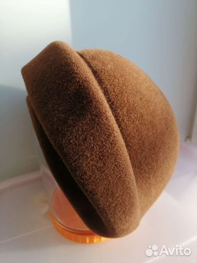 Шляпка фетровая