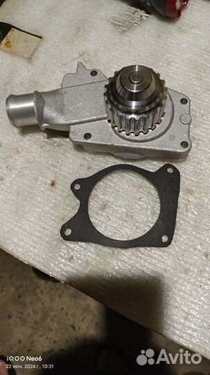 Помпа водяной насос на chery bonus (a13), Amulet