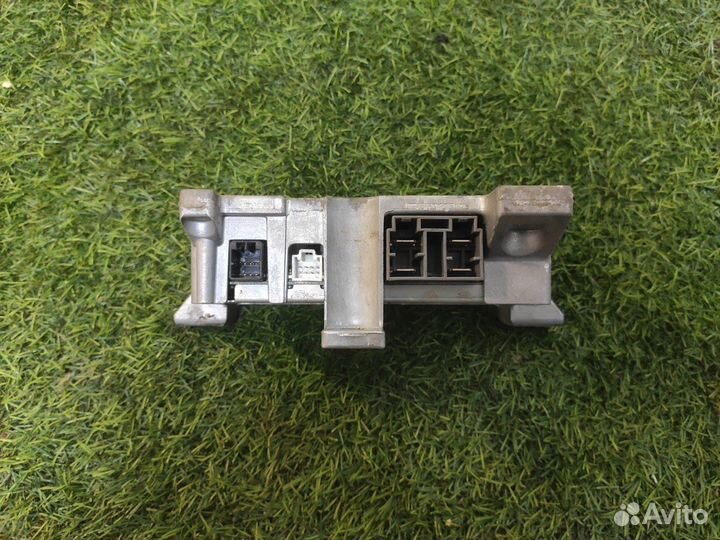 Электронный блок Mitsubishi Colt хэтчбек 5дв. 1.3