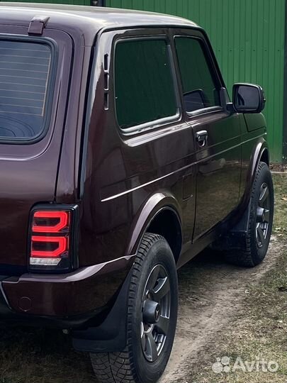 LADA 4x4 (Нива) 1.7 МТ, 1998, 90 000 км