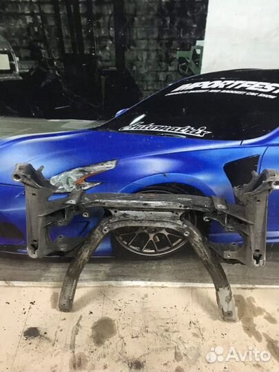 Подрамник двигателя BMW 5 E60