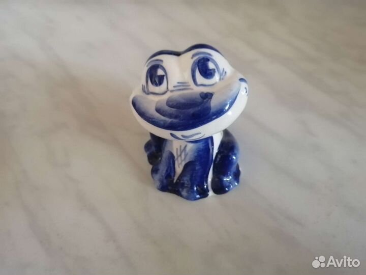 Статуэтка для коллекции фарфор