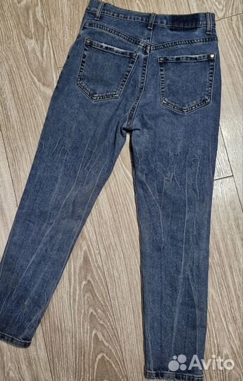 Джинсы