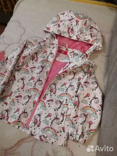 Куртка ветровка и джинсы 104