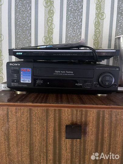 Видеомагнитофон sony