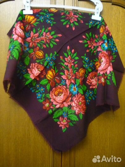 Павловопосадские платки:73х73 и 95х95,СССР, новые