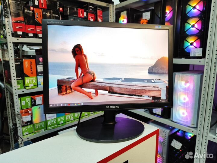 Монитор Samsung 19