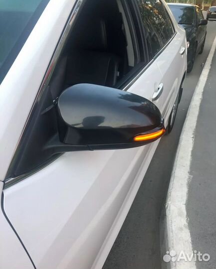 Динамические поворотники Toyota Camry 8 Corolla 11