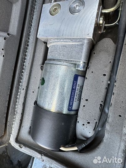 Mercedes Benz Механизм подъема двери/крышки багаж