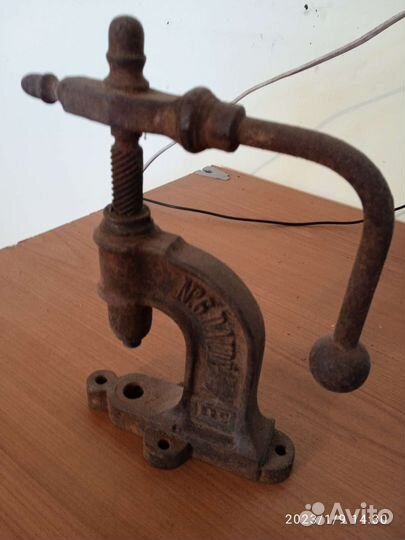 Пресс винтовой ручной