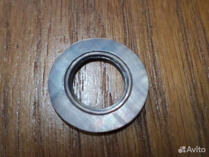 Перламутровые накладки на бинокль