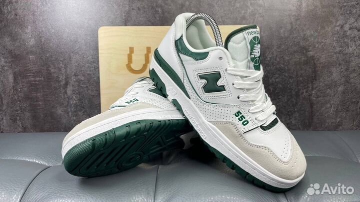 Кроссовки Женские New Balance 550