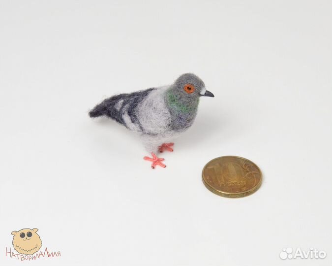 Голубь миниатюрный ручной работы из войлока