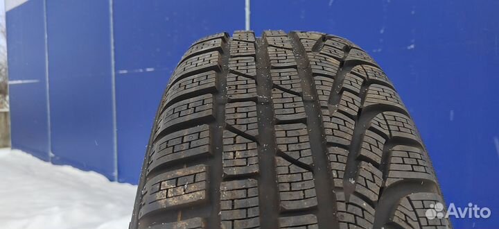 Pirelli Winter Sottozero 210 Serie II 225/60 R17 99H