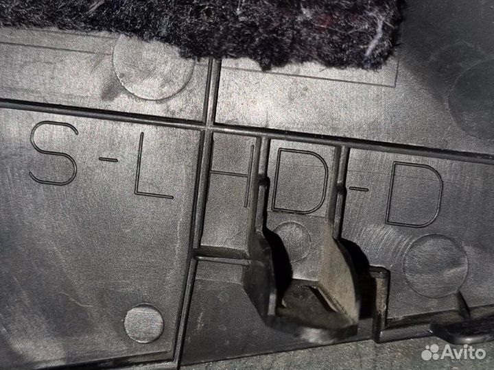 Накладка центральной консоли левая Toyota Corolla