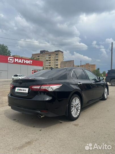 Toyota Camry 2.5 AT, 2019, 129 000 км