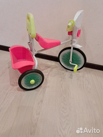 Детский трехколесный велосипед