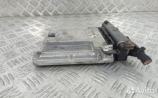 Блок управления двс volkswagen tiguan 1 (EDN06PC01