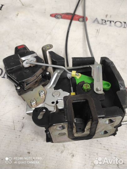 Замок двери передней правой Kia Rio 2 2005-2011