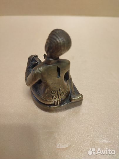 Бронзовая статуэтка