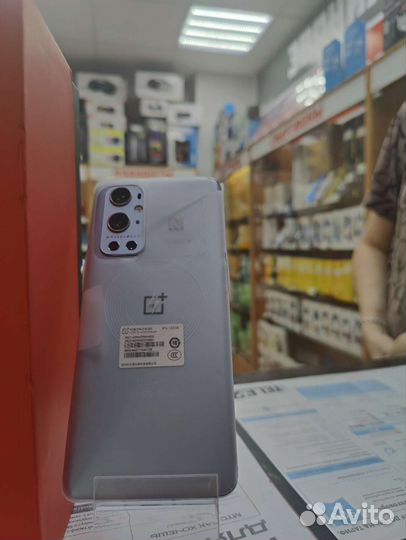 OnePlus 9 Pro, 8/128 ГБ