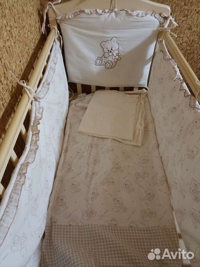 Комплект бортиков в кроватку