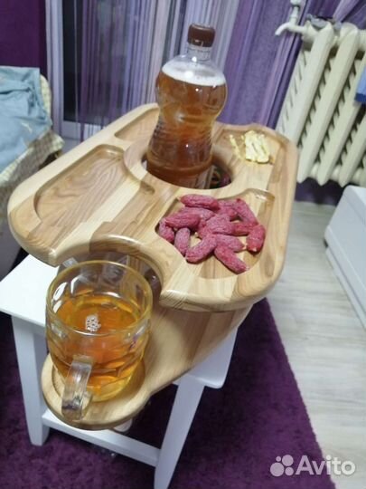 Пивной столик (винный столик)