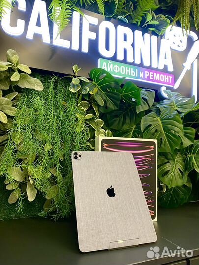 iPad Pro 12.9 2022 wifi + cellular 128 gb идеал