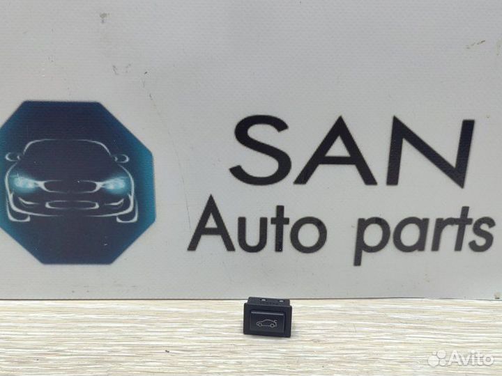 Кнопка открывания багажника Bmw 3 F30 N55B30A 2013