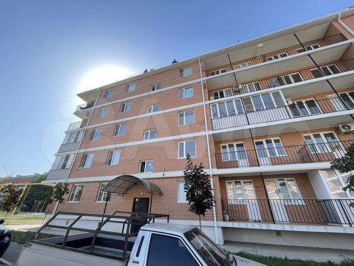 3-к. квартира, 54 м², 2/5 эт.