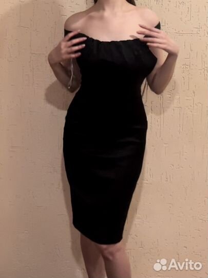 Платье с бантом