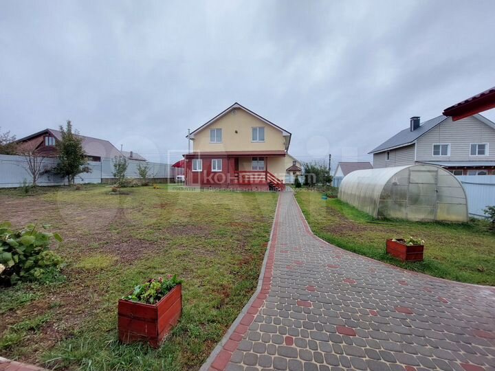 Дом 178,3 м² на участке 10 сот.