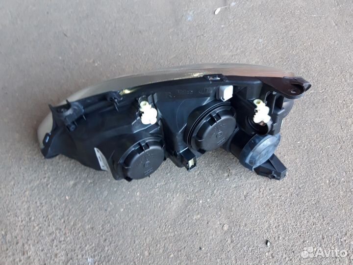 Фара правая Опель Корса С