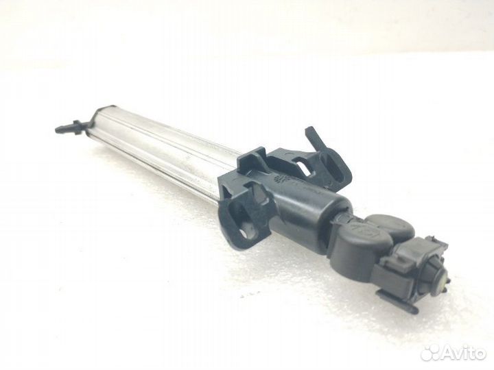 Форсунка омывателя фар передняя левая Volvo S60 2