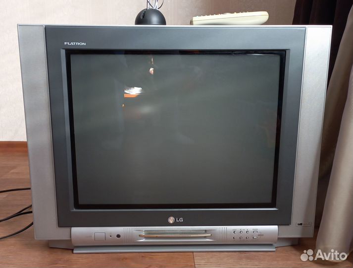 Телевизор LG CT-21Q92KEX