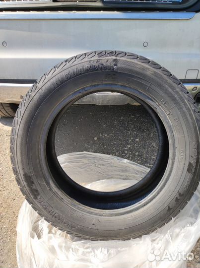 Yokohama Ice Guard IG30 215/60 R17